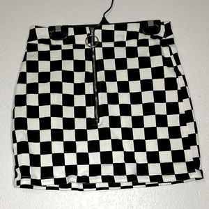Checkered mini skirt
